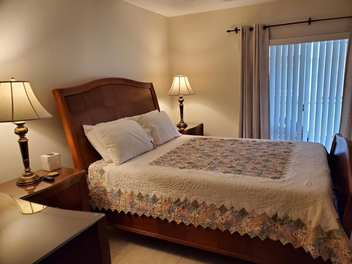 Sun&Fun - Beautiful Renovated 2/2 Villa In Jupiter Exterior foto