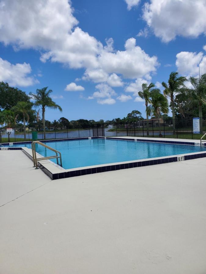 Sun&Fun - Beautiful Renovated 2/2 Villa In Jupiter Exterior foto
